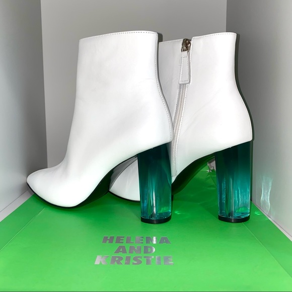 Brand new w/box Helena and Kristie White booties - Picture 5 of 14
